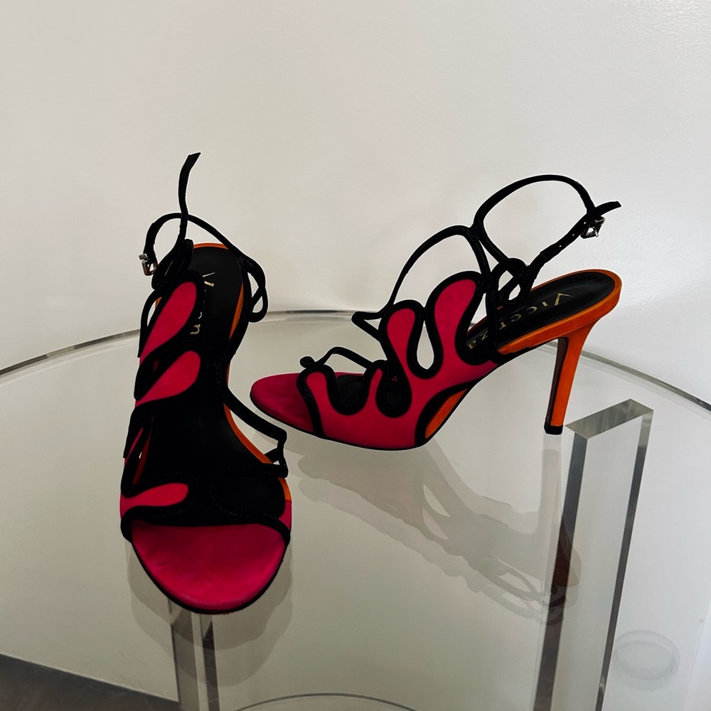 Vero Cuoio Heels